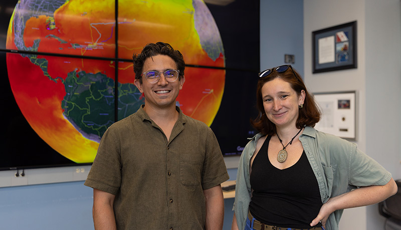 Featured image for “Why ‘salt finger mixing’ draws Rutgers scientists to warming ocean”